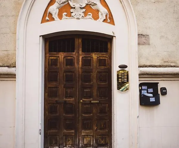 Angelina Rooms In Rome